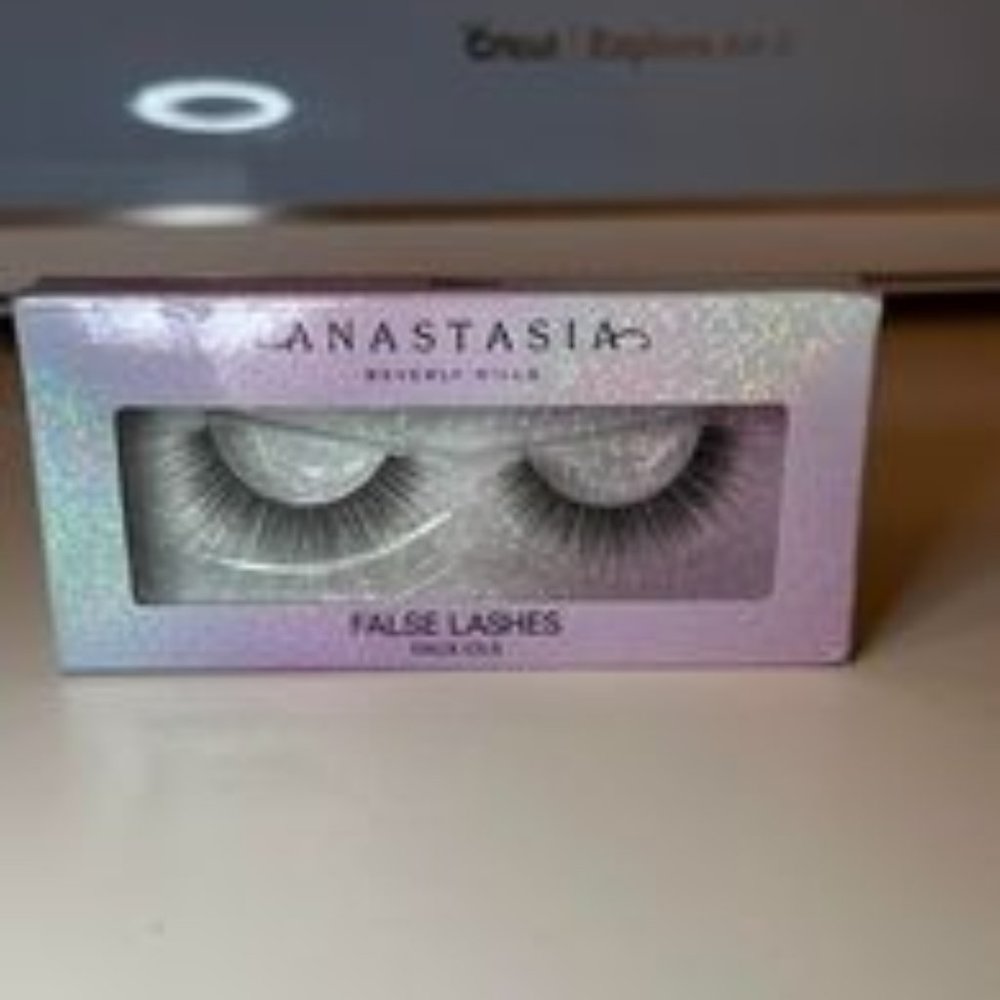 Anastacia Beverly Hills False Lashes